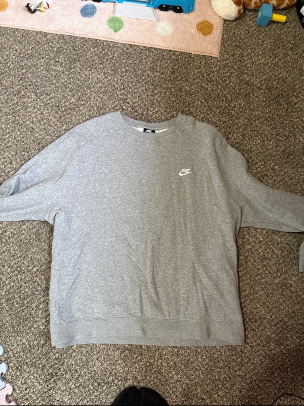 Nike Menβs Light Grey Crewneck Sweatshirt